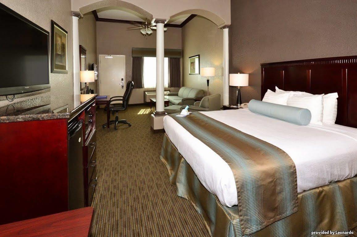 Best Western Plus Main Street Inn Brawley Habitación foto